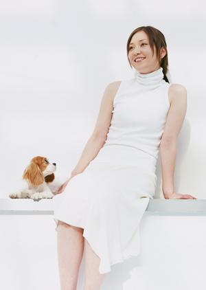 犬に木のおもちゃをプレゼントしましょう